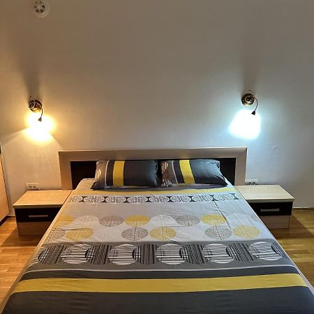 Luxury Apartment In The Center 66 M² Size. Скопье Экстерьер фото