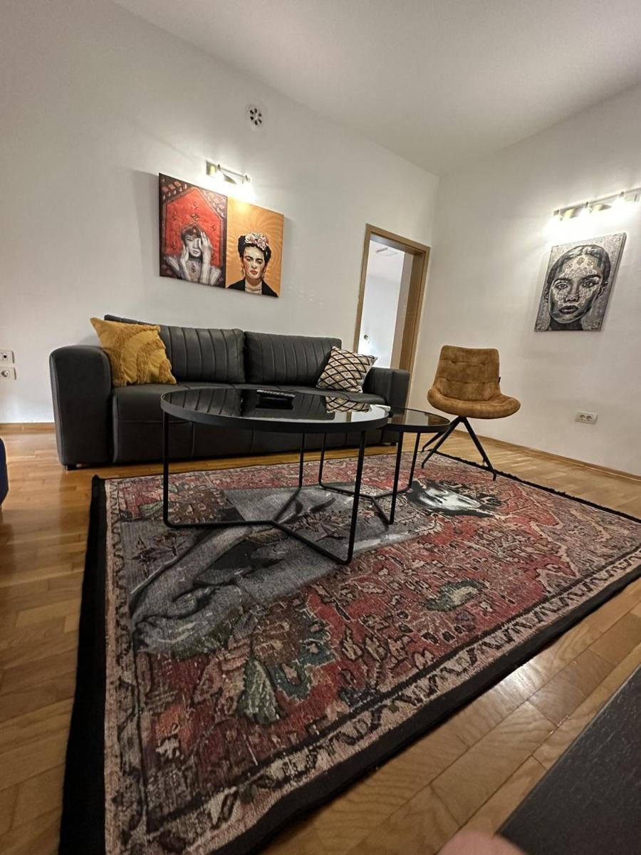 Luxury Apartment In The Center 66 M² Size. Скопье Экстерьер фото